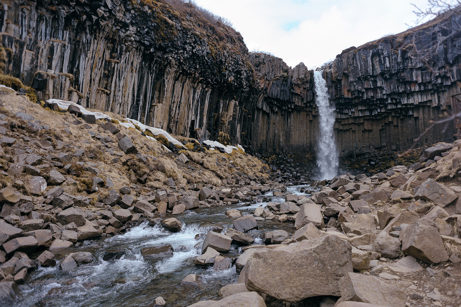 Svartifoss - черный водопад, Skaftafell.